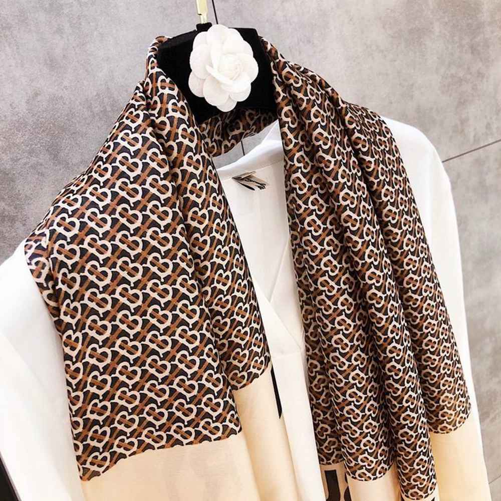 B**rry scarf